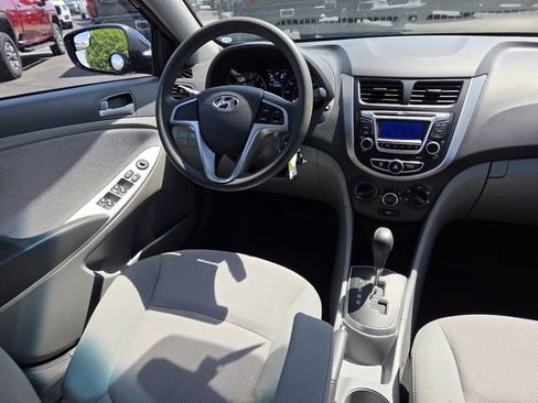 Used 2014 Hyundai Accent GS FWD image 25