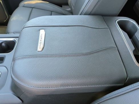 New 2026 GMC Sierra 2500 Denali w/ Denali Reserve Package image 34