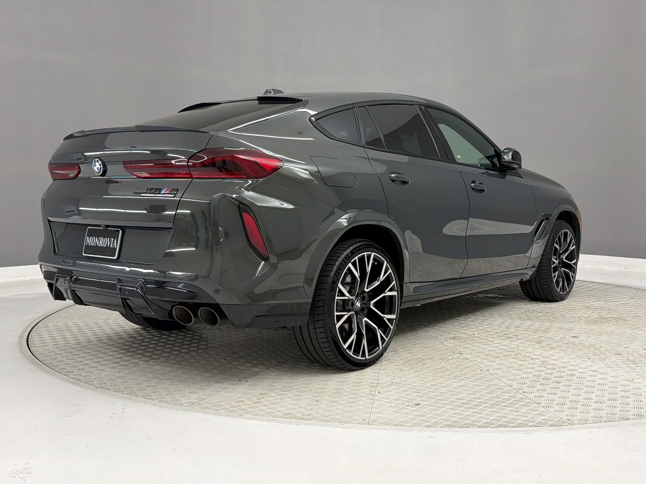 Used 2024 BMW X6 M Competition w/ Executive Package AWD/4WD image 9