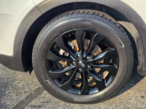 Used 2020 Kia Sorento EX FWD image 6