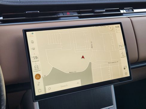 New 2025 Land Rover Range Rover Long Wheelbase SE image 16