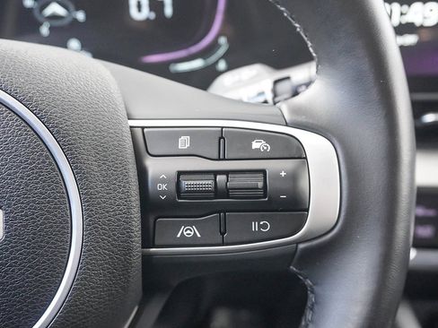 Used 2023 Kia Sportage EX image 46