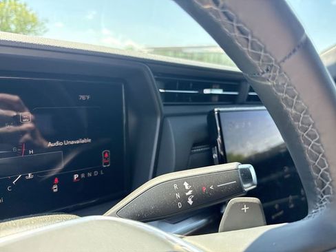 New 2026 GMC Terrain Elevation w/ Elevation Premium Package AWD/4WD image 19