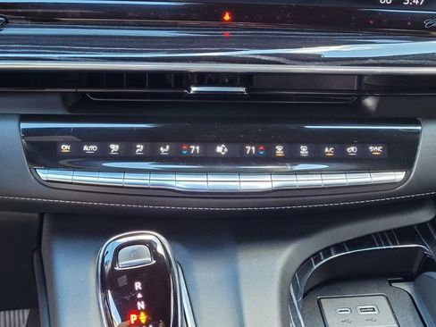 Used 2023 Cadillac Escalade ESV Sport image 21