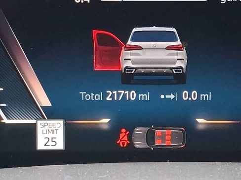 Certified 2024 BMW X5 xDrive40i w/ M Sport Package AWD/4WD image 22