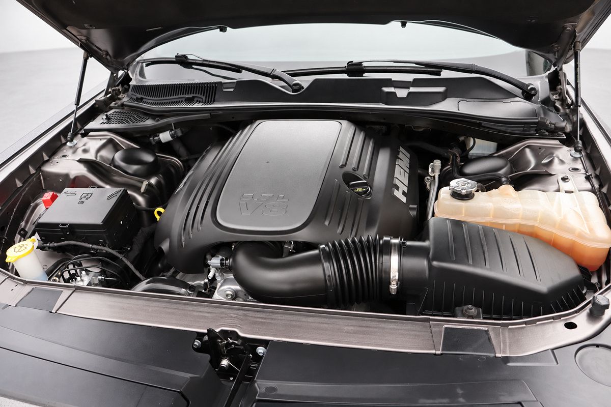 Used 2022 Dodge Challenger R/T RWD image 38