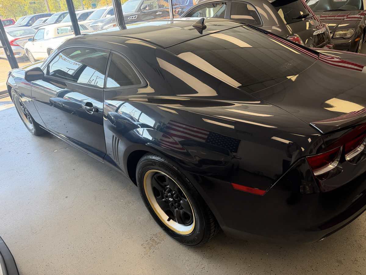 Used 2013 Chevrolet Camaro LS RWD image 4