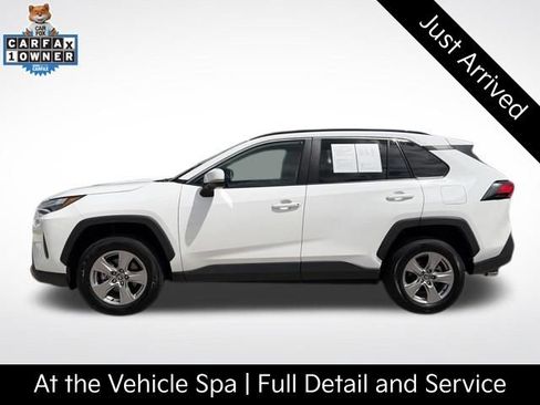 Used 2025 Toyota RAV4 XLE FWD image 1