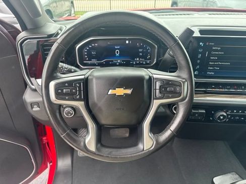 Used 2022 Chevrolet Silverado 1500 LT AWD/4WD image 11