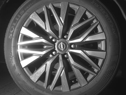 Used 2025 Nissan Altima 2.5 SV FWD image 15