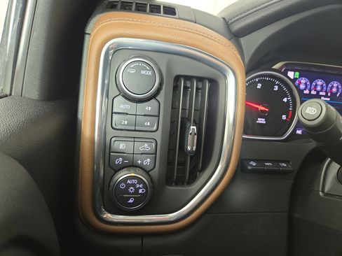 Certified 2023 Chevrolet Silverado 3500 High Country image 30