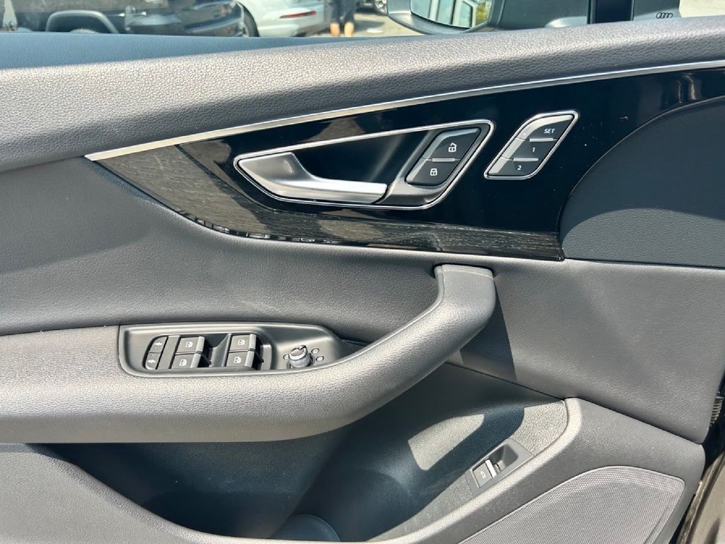 Used 2019 Audi Q7 3.0T Premium AWD/4WD image 22