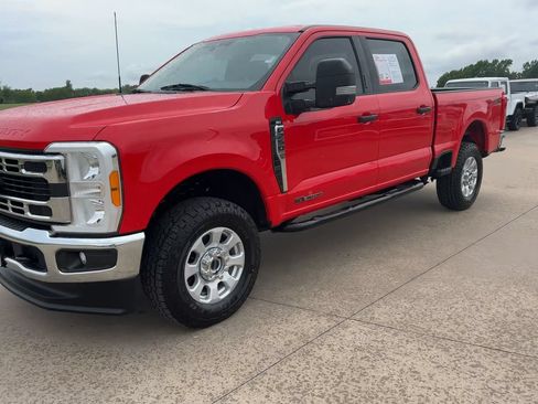Used 2023 Ford F250 XLT w/ FX4 Off-Road Package AWD/4WD image 5