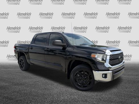 Used 2019 Toyota Tundra SR5 w/ SR5 Upgrade Package AWD/4WD image 2