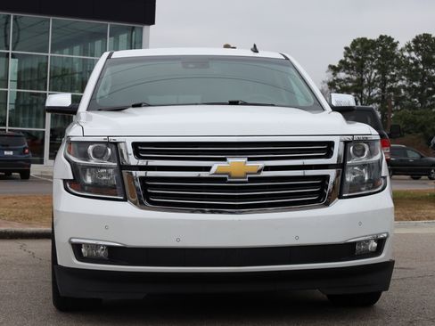 Used 2015 Chevrolet Suburban LTZ image 6