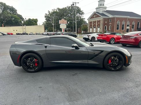 Used 2017 Chevrolet Corvette Stingray Coupe w/ Carbon Flash Badge Package RWD image 4