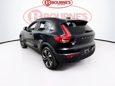 Used 2024 Volvo XC40 B5 Plus w/ Climate Package AWD/4WD image 10