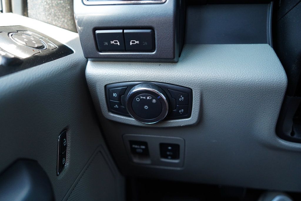 Used 2019 Ford F150 XLT w/ Equipment Group 302A Luxury AWD/4WD image 32