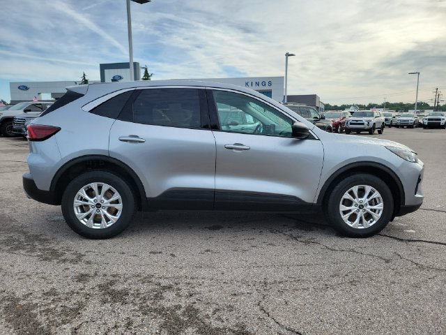 Certified 2023 Ford Escape Active AWD/4WD image 6