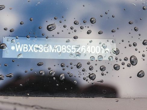 Certified 2025 BMW X2 xDrive28i w/ M Sport Package image 29