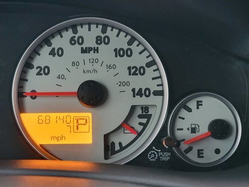 Used 2012 Nissan Frontier SV w/ Sport Appearance Pkg image 17