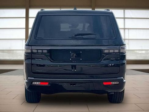 Used 2026 Jeep Grand Wagoneer Summit w/ Premium Group III AWD/4WD image 4