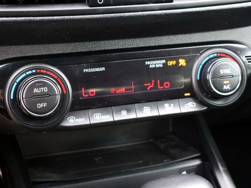 Used 2022 Kia Forte GT w/ GT Technology Package FWD image 32