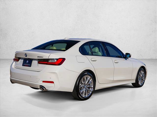 Certified 2023 BMW 330i xDrive Sedan w/ Premium Package AWD/4WD image 5