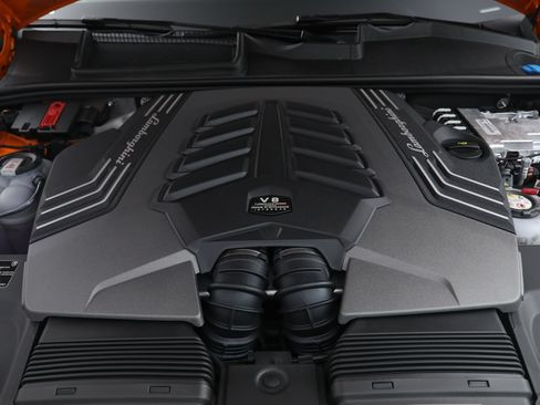 Used 2026 Lamborghini Urus SE AWD/4WD image 35