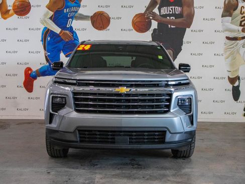 Used 2024 Chevrolet Traverse LT image 20