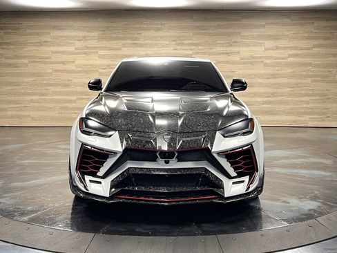 Used 2019 Lamborghini Urus image 6