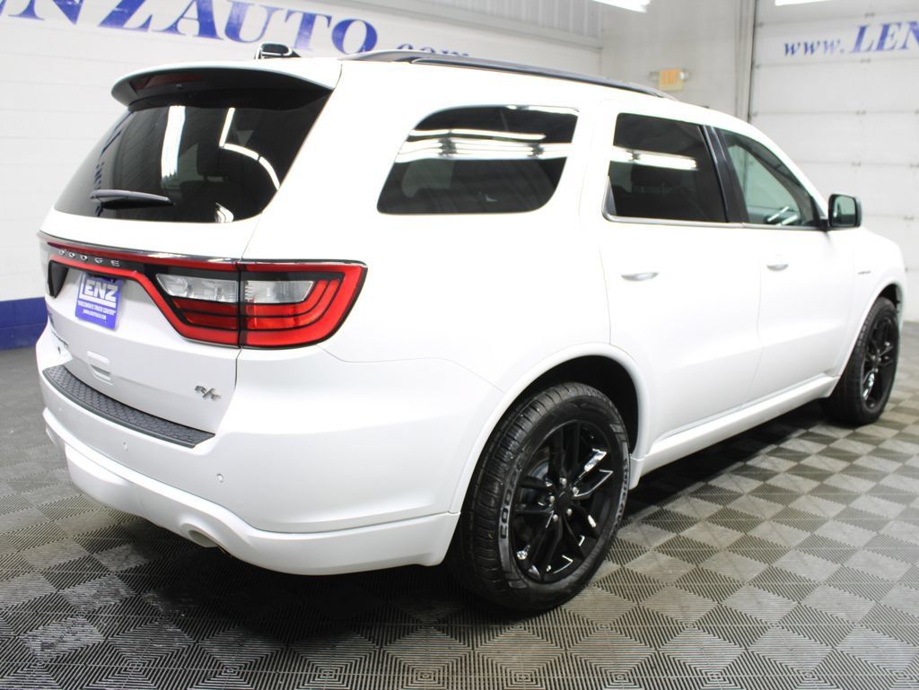 Used 2025 Dodge Durango R/T AWD/4WD image 6