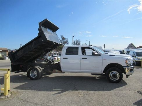 Used 2022 RAM 3500 Tradesman w/ Chrome Appearance Group image 5