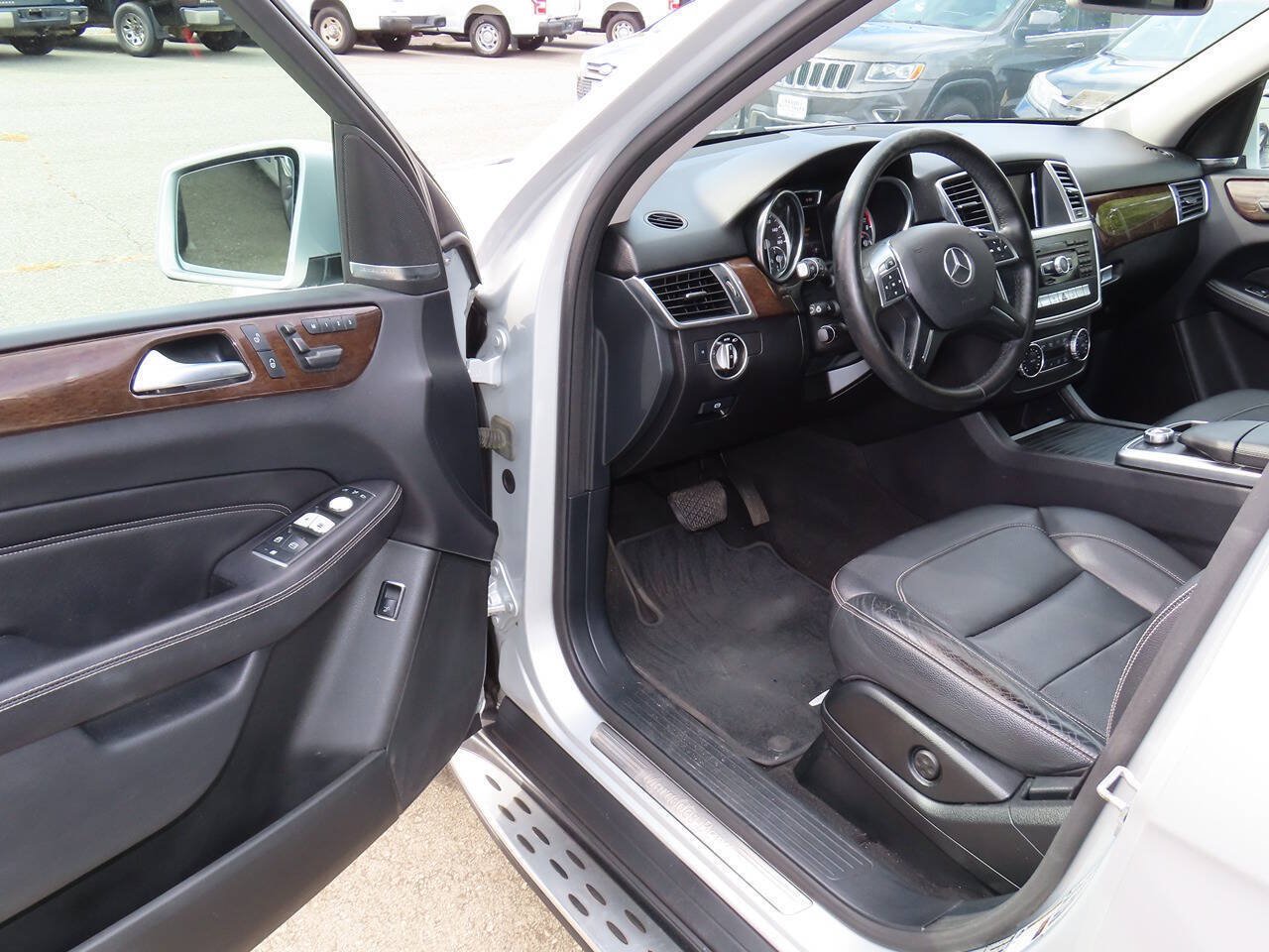 Used 2015 Mercedes-Benz ML 350 4MATIC image 20