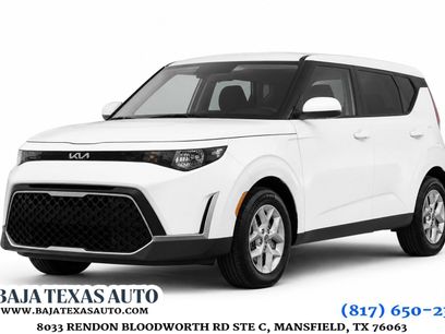 Used 2025 Kia Soul LX w/ LX Technology Package