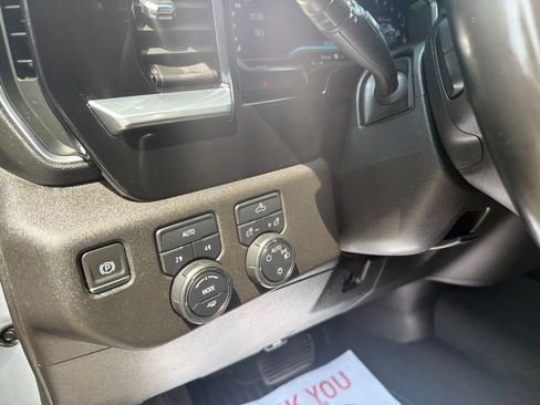 Certified 2022 Chevrolet Silverado 1500 LT AWD/4WD image 24