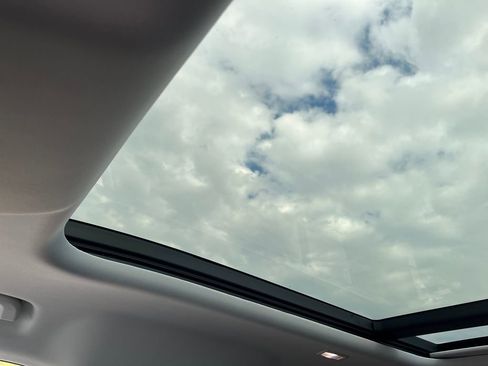 New 2026 Land Rover Defender 110 S image 15