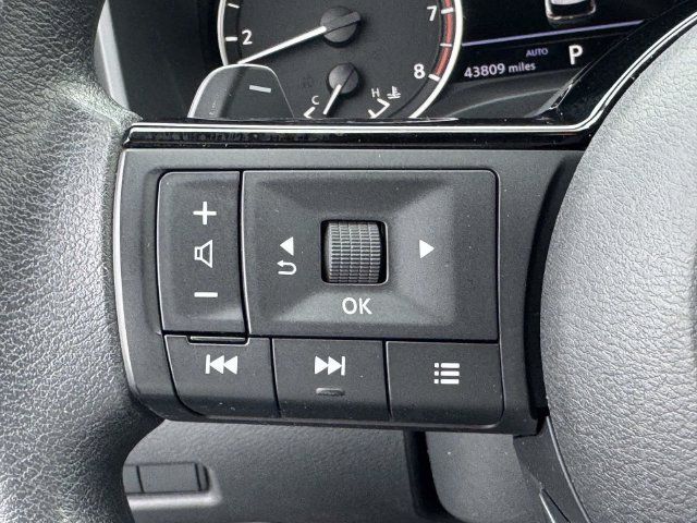 Used 2023 Nissan Rogue SV AWD/4WD image 26