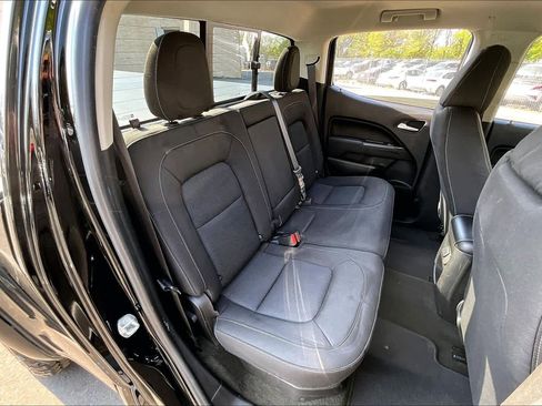 Used 2017 Chevrolet Colorado LT w/ Midnight Edition image 18