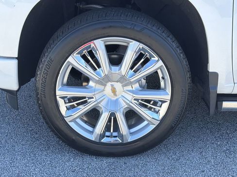 Used 2023 Chevrolet Silverado 1500 High Country image 32