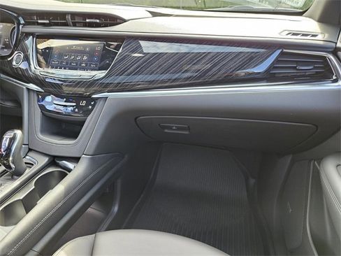 New 2025 Cadillac XT6 Premium Luxury w/ Technology Package image 16