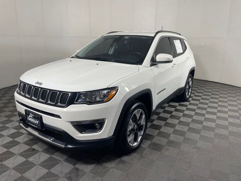 Used 2019 Jeep Compass Limited AWD/4WD image 8