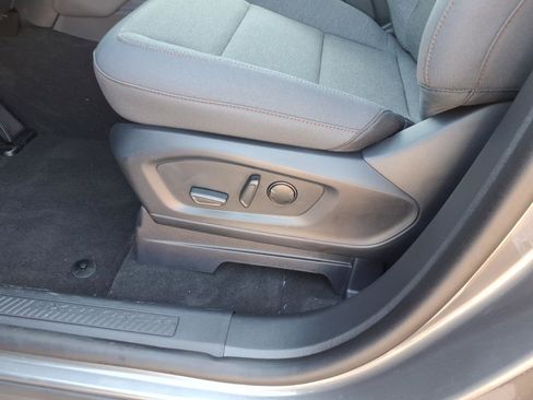 Used 2026 Ford Explorer Active RWD image 11