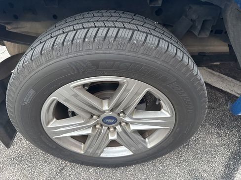 Used 2019 Ford F150 XLT w/ Equipment Group 302A Luxury AWD/4WD image 8
