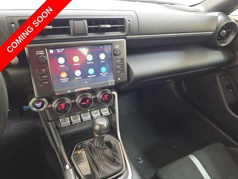 Used 2025 Toyota GR86 Premium w/ ALL Weather Mat Package (TMS) RWD image 4