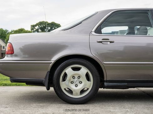 Used 1994 Acura Legend GS FWD image 10
