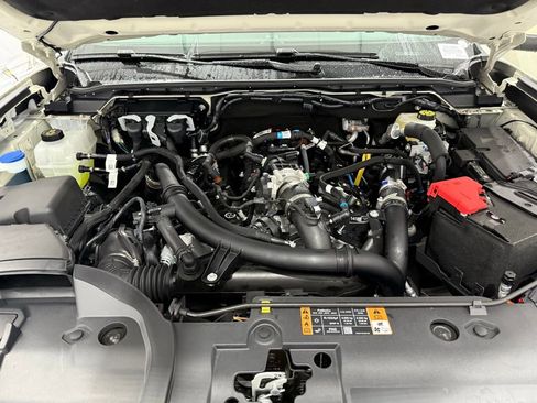 New 2025 Ford Ranger Lariat w/ FX4 Off-Road Package image 9