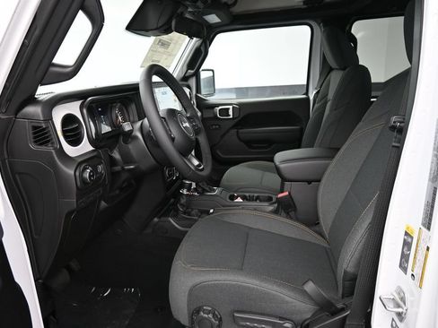 New 2026 Jeep Gladiator Sport AWD/4WD image 10