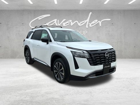 New 2026 Nissan Pathfinder Platinum w/ Cargo Package FWD image 2