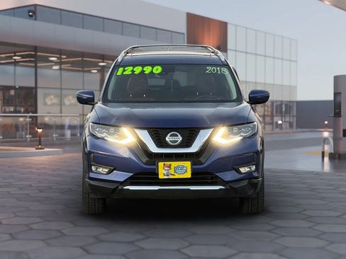 Used 2018 Nissan Rogue SL w/ Premium Package image 4